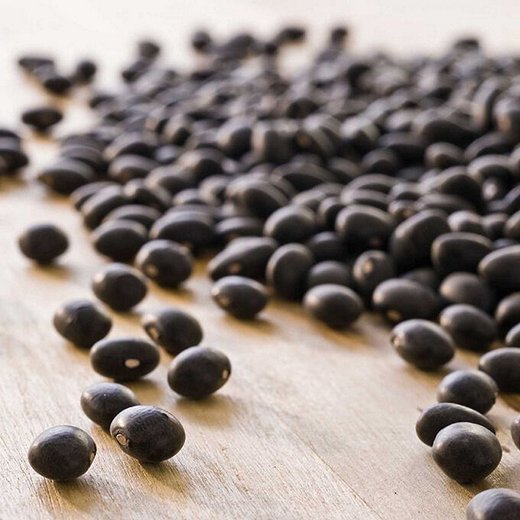A staple of Latin American cuisine from Cuba to Brazil, black beans are also a popular ingredient in Indian curries. 
